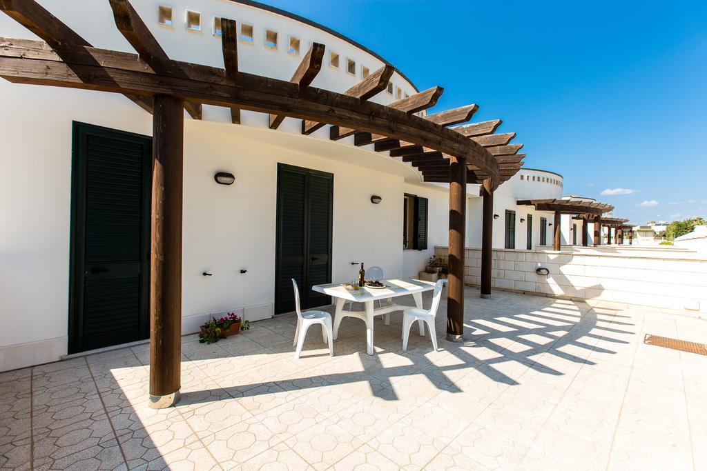 Villa Complesso Gardencasa Torre Suda Exterior foto